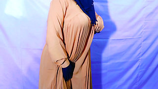 Beautiful Amena Bhabhi has sex indoors wearing a burqa and hijab