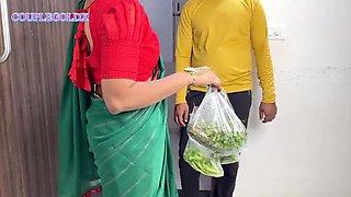 Sexy Indian Bhabhi Komal Forgets Pumpkin - Hot Desi Village Amateur Handjob & Creampie