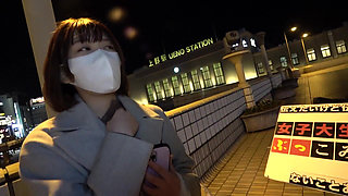 Part 1【wildly Erotic Chinese Dress Cosplay Cafe Waitress】 a Gentle, Shy Beauty with a Panda-like Personality Found in Ueno