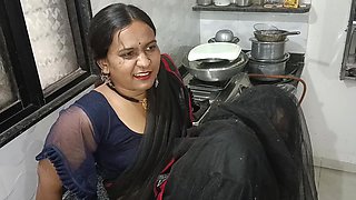 Desi Marathi Kavita Bhabhi Fuck with Brother in Law in Kitchen