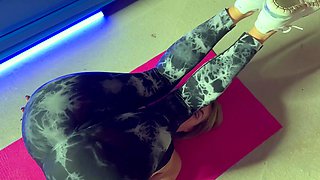 Curvaceous blonde in hardcore POV fuck