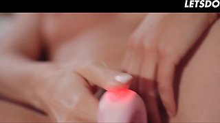 Horny Teens Experience Their First Lesbian Orgasmic Session - A CHICK KNOWS