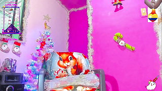 Christmas squirrels welcome favorite fruit need take all and enjoy deep and sweet juices for delicius tongue 4u daddylove