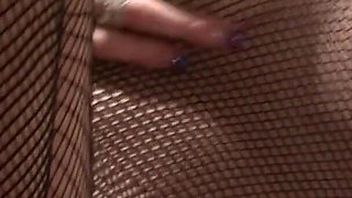 Sexy Amateur Threesome with 2 Girls Sucking and Fucking