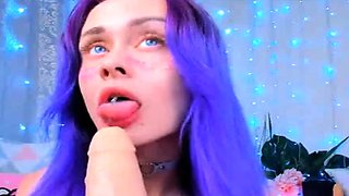 Beautiful Babe With Blue Hair Playing Her Dildo To Her