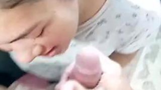 Cute girlfriend sucking rich with very deep throat