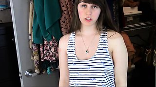Brunette Solo Webcam Masturbation