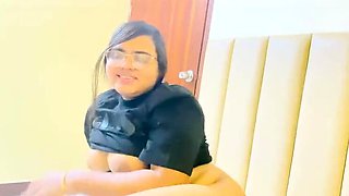 Bangladeshi Girl Nadiyaxxx02 Fucks BBC in Hotel Room - First Time Sex in Coxsbazar