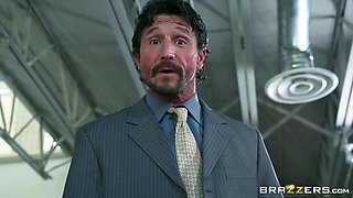 Shake Your Money Maker With Tommy Gunn, Megan Sage - Brazzers