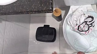 Amateur Redhead Fanny Squirting Finds Sister-In-Law's Used Panties and Cums on Them