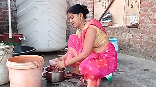 Stepmom doctor Rajlaxmi Aunty gets down and dirty with some Indian sex action