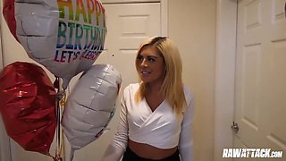 De Silva And Vivianne De Silva In Prepares Her Pussy For A Wild Birthday Surprise