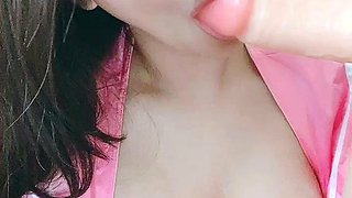 Omege japanese girl with big boobs on cams