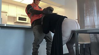Horny Housewife Cheats With Black Construction Worker