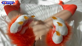 Curvy Beauty's Wild Passion in Sensual Lingerie Heat