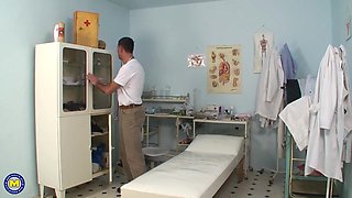 Skinny Milf Lellou Went To See The Doctor And He Helped Her Out With All Her Problems! - MatureNl