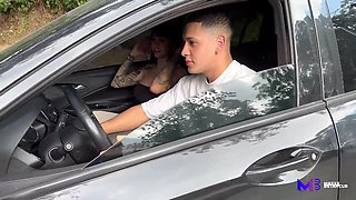 Colombian bitch gets into a stranger's car to have a wild fuck - Max Betancur & Luna Vitaler