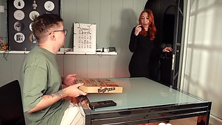 Hot pizza girl gets a tip in cock
