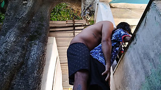 Eating hot neighbor