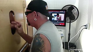 Hung Stud Gloryhole Suck Off
