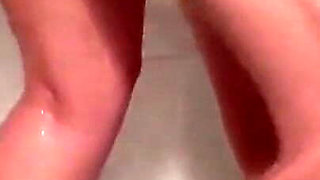 Live From the Hot Tub Sucking Cock Fuck Doggy Style While Camming in the Bath