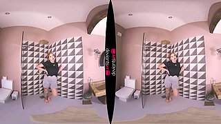 Sexy Shower - DeviantsVR
