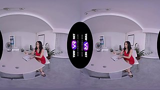 A Hot-Tempered Brunette Studies Solo Fucking In Vr - Petite Solo Model Fingers