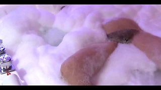 My Friend's Beautiful Wife Enjoys the Jacuzzi in the Motel Before Fucking Her, She Loves Cock