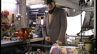 Double Penetration and Sperm Shower in the Garage!