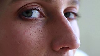 Czech natural talent reveals her pussy