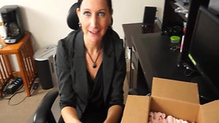 Kelly Decides to Make a Live Demonstration of Her New Lube