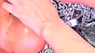 Mature woman gives a to a Turkish guy