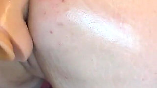 Thick Girl Uses a Sex Machine to Get a Lot of Pleasure!!