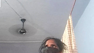 Tamil Aunty Fingering and Urine Passing