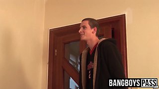 Young jock boyfriends suck cock and eat cum after bareback