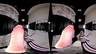 Amateur Foot Fetish Girlfriend Sucks and gives a Footjob