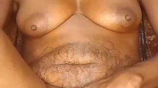 Kenyan babe making herself happy