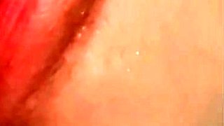 A fan controls my bursting bladder on Snapchat and I piss