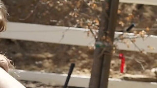 Isiah Maxwell gets his BBC sucked dry by hot babes outdoor