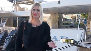 Priscilla, 42, defies the laws of pleasure! - Jacquie et Michel TV