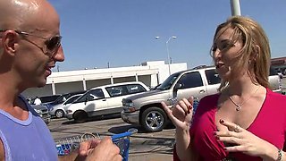 Savanna Jane Is A Milf In Heat