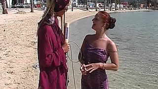 German Babe Playing with Her Pussy in Outdoor Show