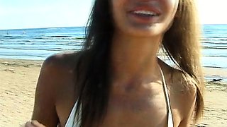 Hot teen nudists make this nudist beach even hotter