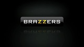 Out Of Her Element With Marilyn Michelle, Brendon Miller - Brazzers