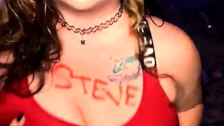 Big boob brunette masturbates on webcam