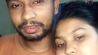 Natural Beutiful Hot Girls in Home Indian Hot Wife in Home