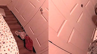 Stepdaughter Gets Fucked and Squirts on Stepdad's Dick