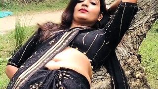 Jungle mai Delhi vali Bhabhi Desi School Girls Friends Threesome Xxxx video , Indian Desi School Friends Threesome Fucking Xxxx