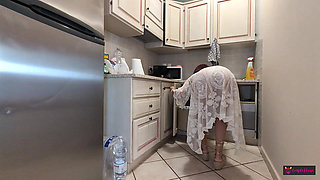 Wife Fucked by Plumber's Big Cock