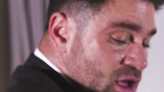 Businessman Beau Butler has his asshole demolished raw by Sir Peter